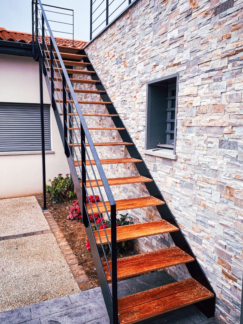 Nos escalier  en colimaçon sur-mesure à Pamiers